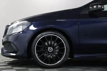 Mercedes-Benz A Class A 160 AMG LINE 27