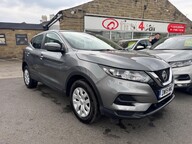 Nissan Qashqai DIG-T VISIA 6