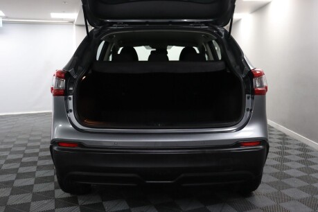 Nissan Qashqai DIG-T VISIA 14