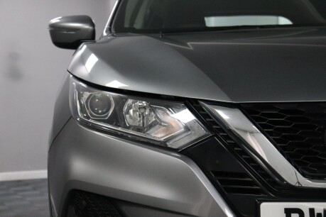 Nissan Qashqai DIG-T VISIA 25