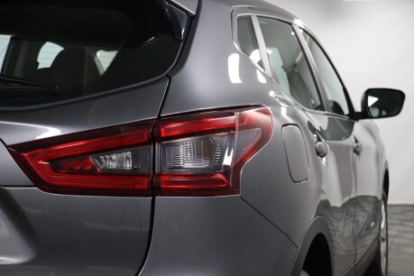 Nissan Qashqai DIG-T VISIA 23