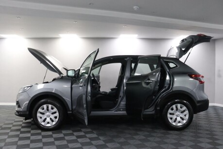 Nissan Qashqai DIG-T VISIA 4