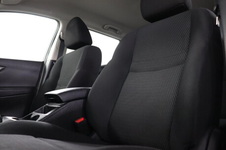 Nissan Qashqai DIG-T VISIA 35