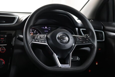 Nissan Qashqai DIG-T VISIA 43