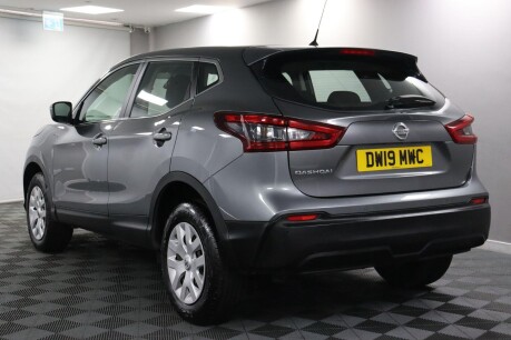 Nissan Qashqai DIG-T VISIA 10