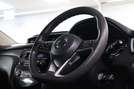 Nissan Qashqai DIG-T VISIA 12