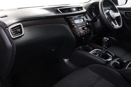 Nissan Qashqai DIG-T VISIA 35