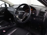 Toyota Avensis T4 VALVEMATIC  4