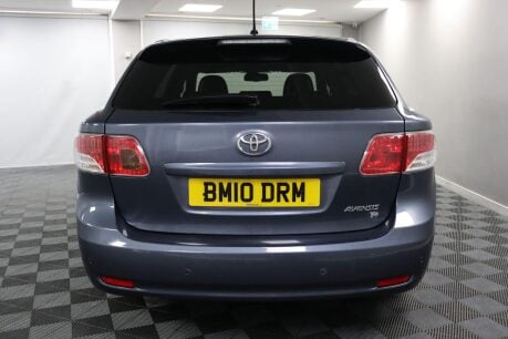 Toyota Avensis T4 VALVEMATIC  9