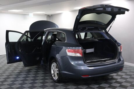 Toyota Avensis T4 VALVEMATIC  22