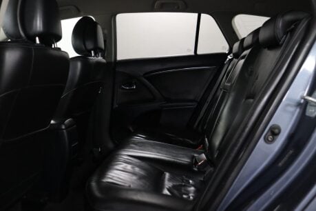 Toyota Avensis T4 VALVEMATIC  40