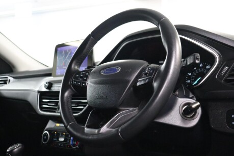 Ford Focus ZETEC EDITION MHEV 12