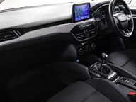 Ford Focus ZETEC EDITION MHEV 34