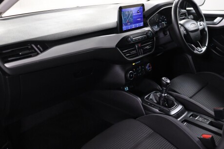 Ford Focus ZETEC EDITION MHEV 34