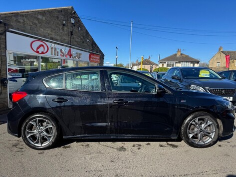Ford Focus ST-LINE