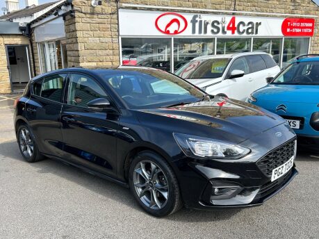 Ford Focus ST-LINE 2