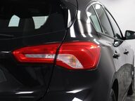 Ford Focus ST-LINE 24