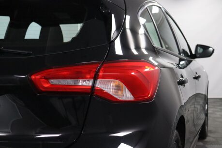 Ford Focus ST-LINE 24