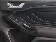 Ford Focus ST-LINE 36