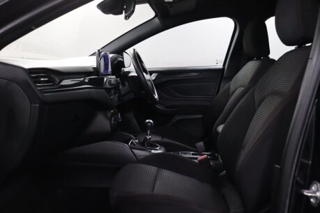 Ford Focus ST-LINE 42