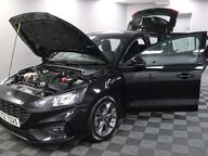 Ford Focus ST-LINE 10