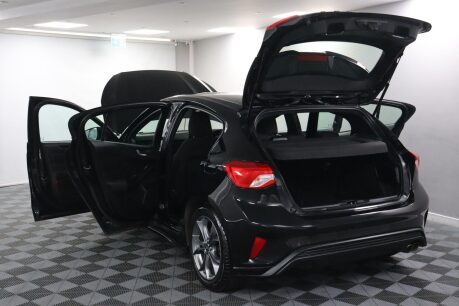 Ford Focus ST-LINE 14