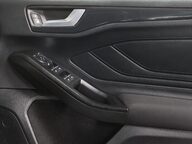 Ford Focus ST-LINE 24