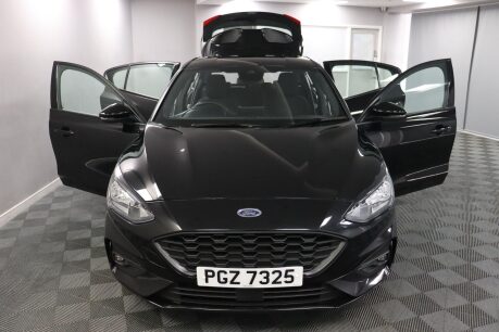 Ford Focus ST-LINE 2