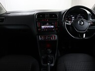 Volkswagen Polo SE TDI BLUEMOTION 38