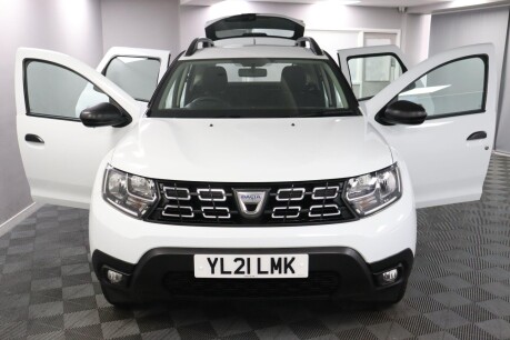 Dacia Duster ESSENTIAL TCE 7