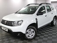 Dacia Duster ESSENTIAL TCE 20