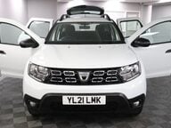 Dacia Duster ESSENTIAL TCE 8