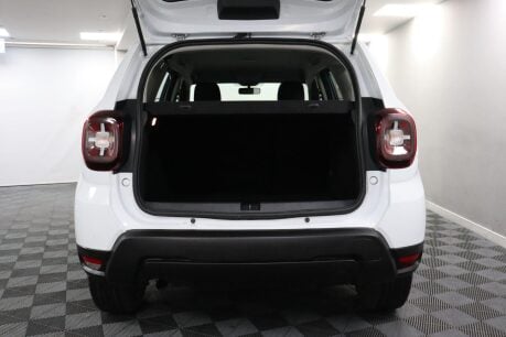 Dacia Duster ESSENTIAL TCE 15