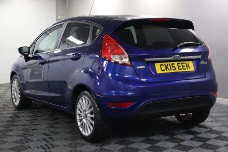 Ford Fiesta TITANIUM 10