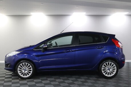 Ford Fiesta TITANIUM 18