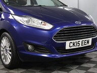 Ford Fiesta TITANIUM 24