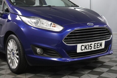 Ford Fiesta TITANIUM 24