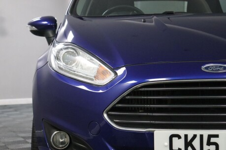 Ford Fiesta TITANIUM 25