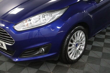 Ford Fiesta TITANIUM 31