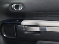 Citroen C4 Cactus PURETECH FLAIR S/S EAT6 36