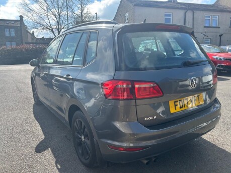 Volkswagen Golf SV SE TDI DSG 5