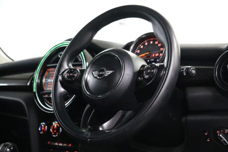 Mini Hatch COOPER S 12