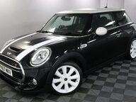 Mini Hatch COOPER S 19