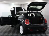 Mini Hatch COOPER S 20