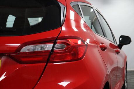 Ford Fiesta ZETEC 23