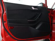 Ford Fiesta ZETEC 26