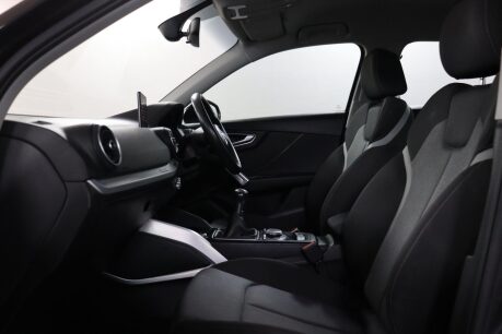 Audi Q2 TFSI SPORT 40