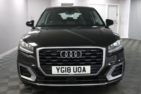 Audi Q2 TFSI SPORT 2
