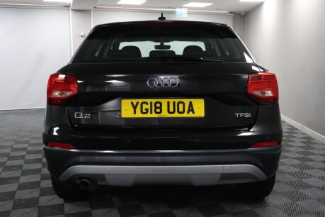 Audi Q2 TFSI SPORT 8