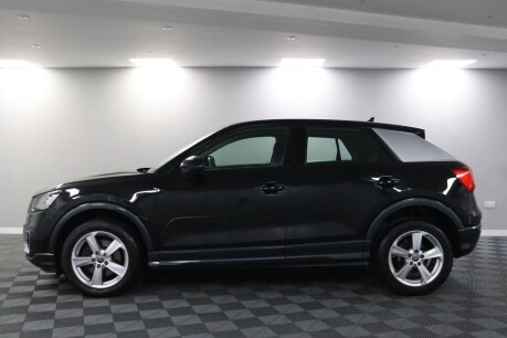 Audi Q2 TFSI SPORT 18